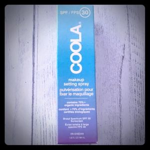 Coola makeup setting spray